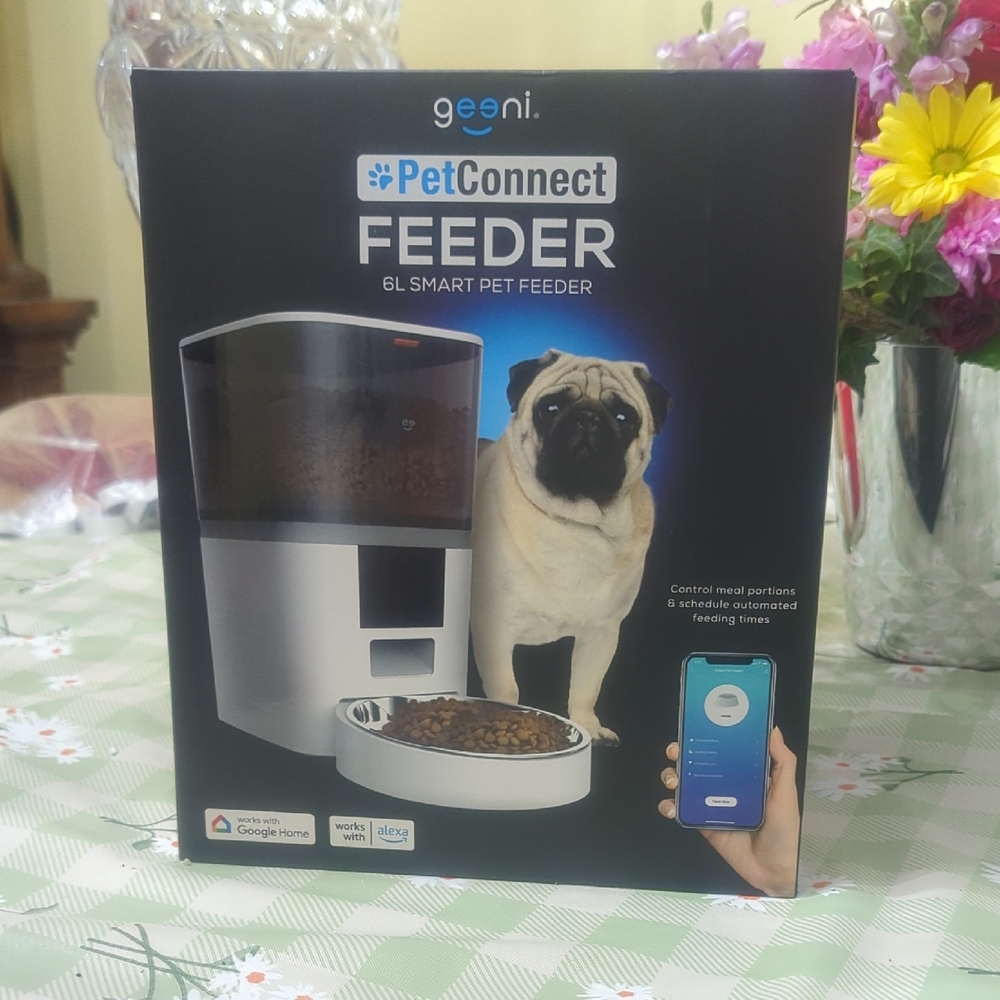 PetConnect Smart Feeder for Dogs - Silver